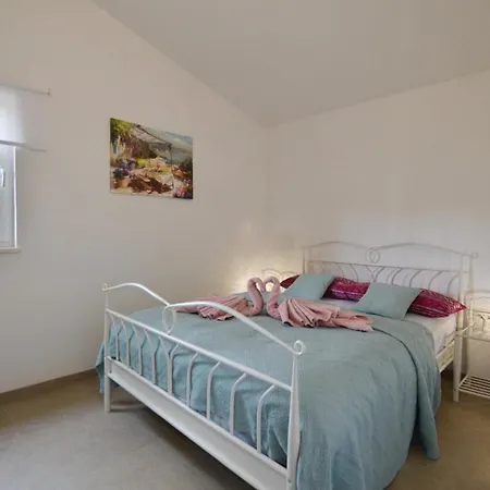 Family Friendly House With A Swimming Pool - 20869 Vakantiehuis Rovinj